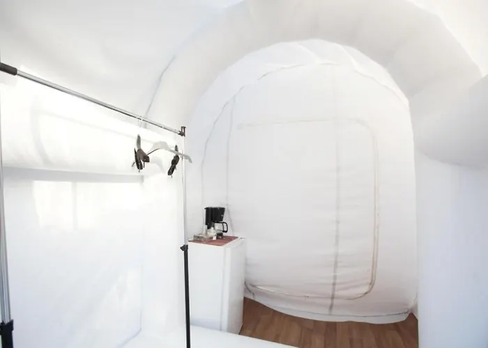 Bubble Tents Οργανωμένο κάμπινγκ *